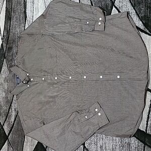 Consensus Preformance Button Long-sleeve Shirt